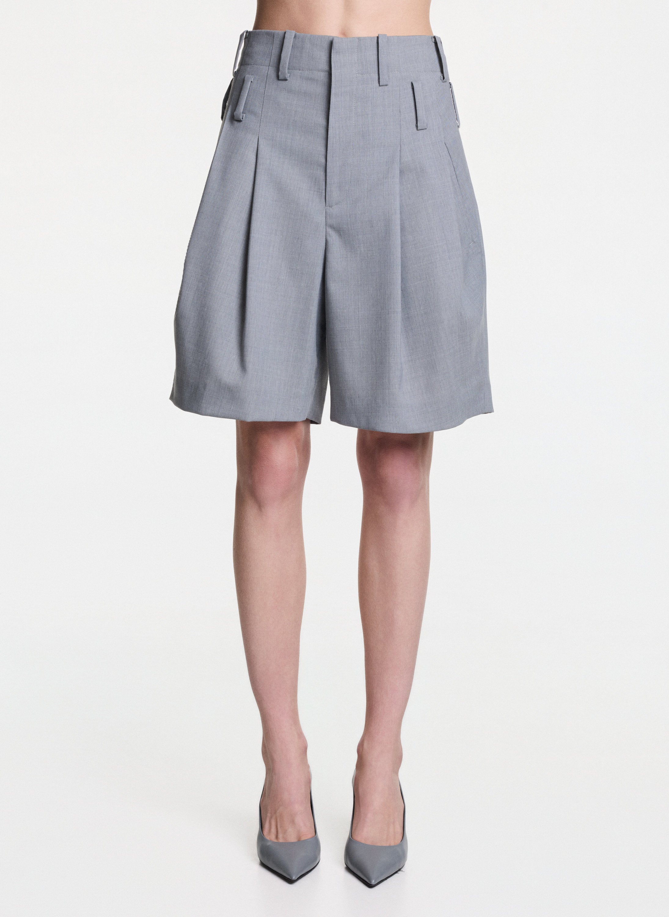 Tailored Short Trousers With Pleats
