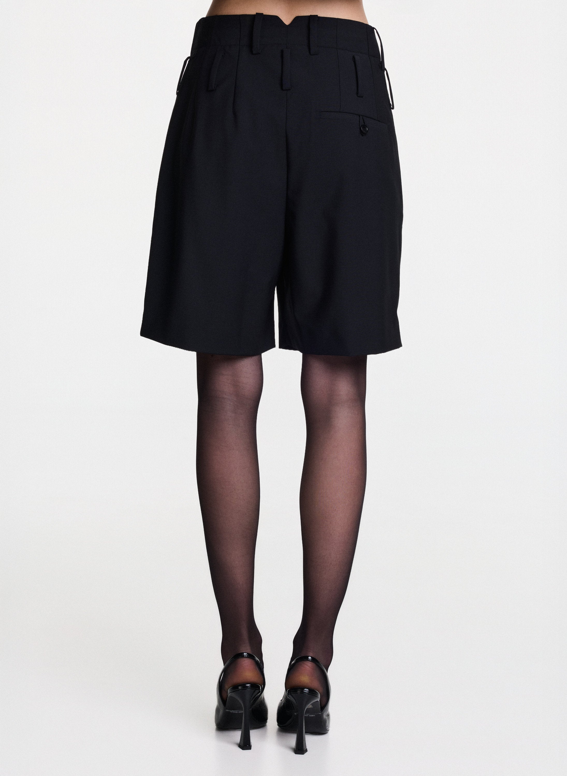 Black Tailored Short Trousers With Pleats