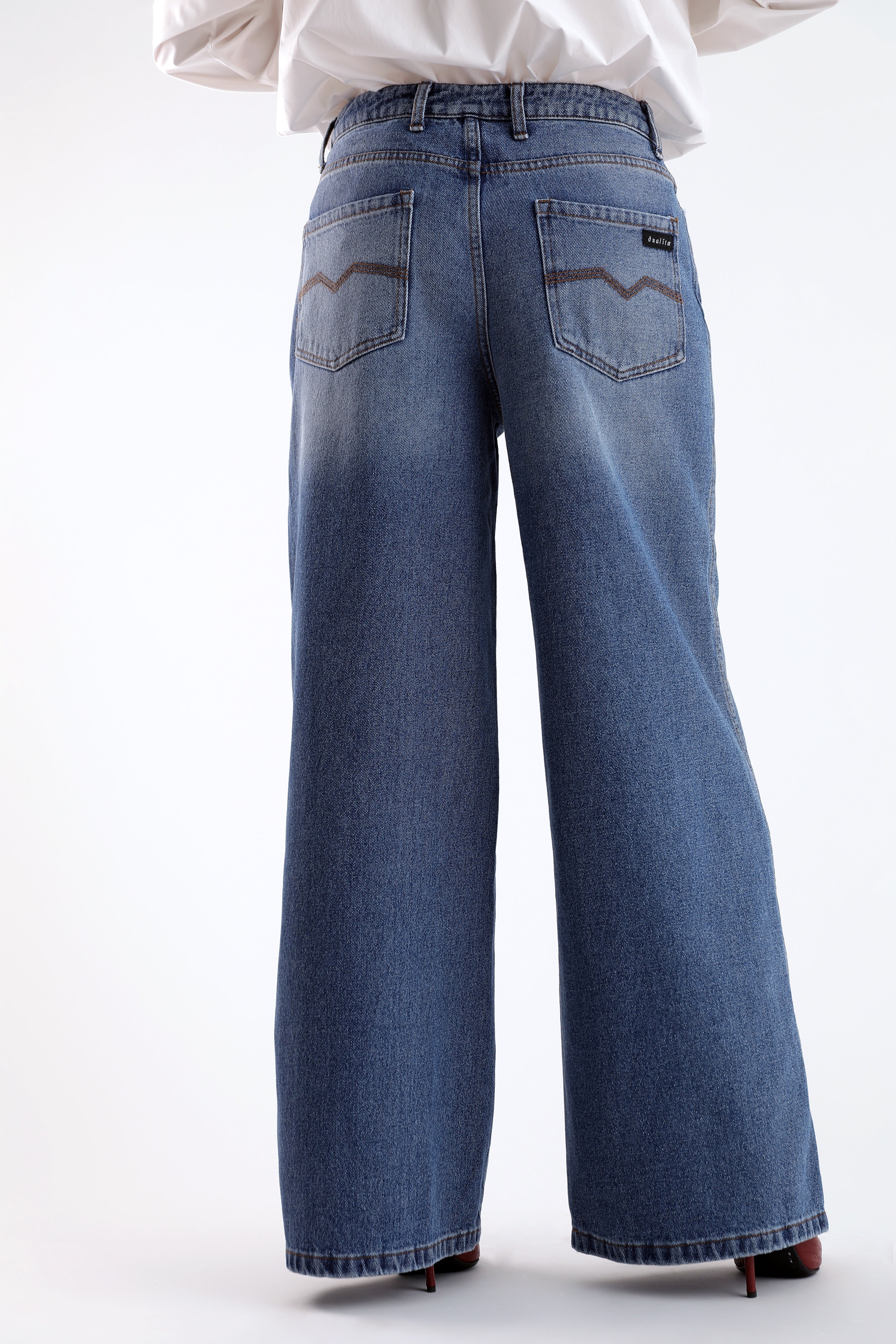 ANYA Jeans