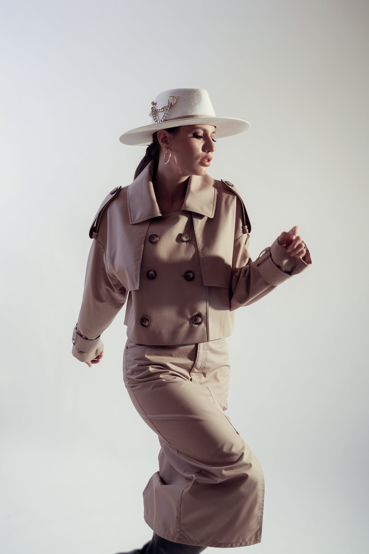 White Fedora Hat Dualitae X Dadarlat