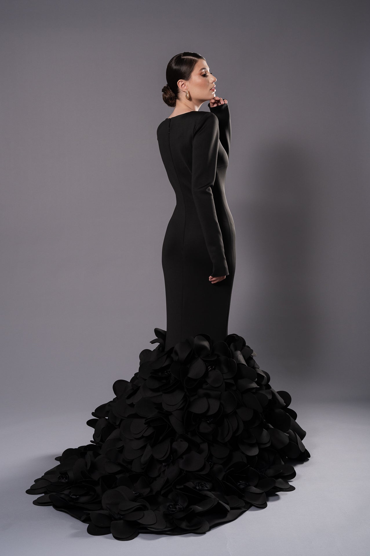 REGINE Black Dress with Long Train