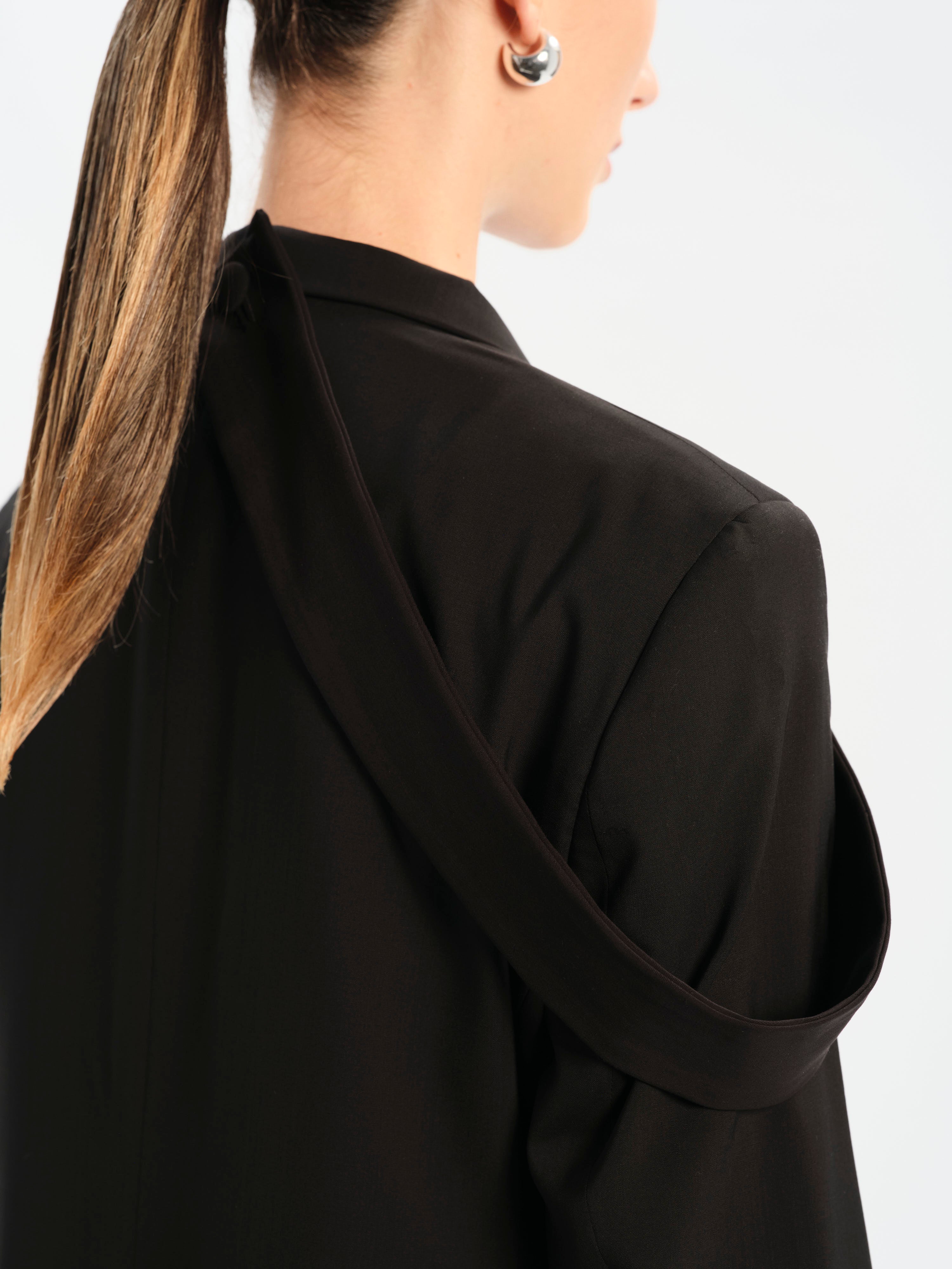 ANAIS Suit