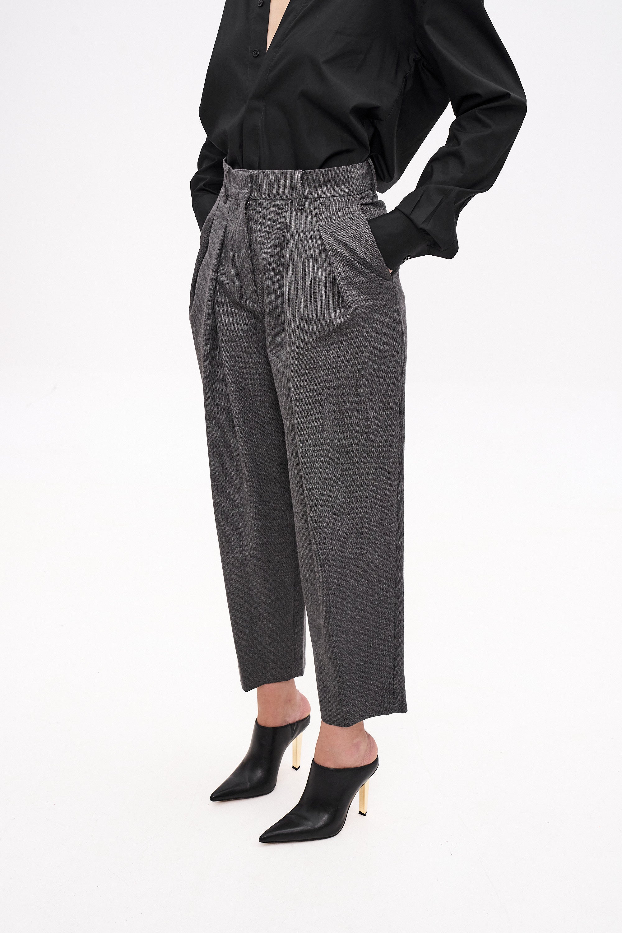 MANON Gray Trousers